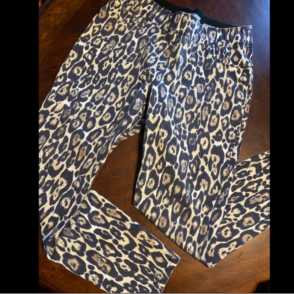 Leopard Print Skinny Pants in Beige and Black